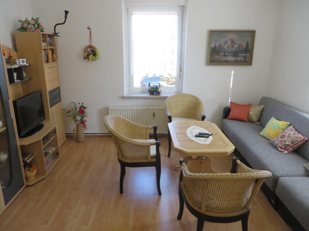 Oelsnitz  Ferienwohnung Zahn מראה חיצוני תמונה